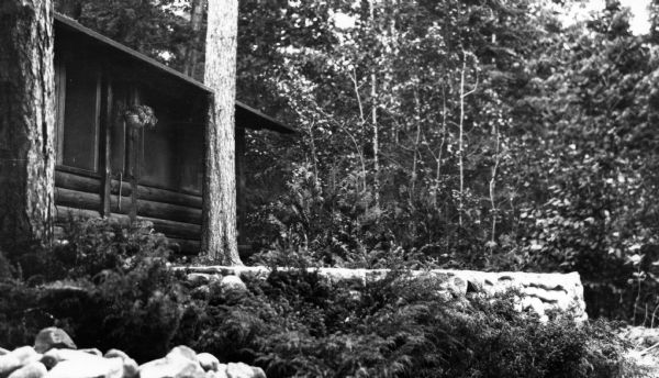 Leo Capser's cabin on Madeline Island prior to construction of an addition. The cabin is located west of Grant's Point.