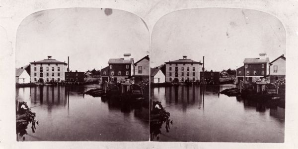 Stereograph of the Portage Canal.