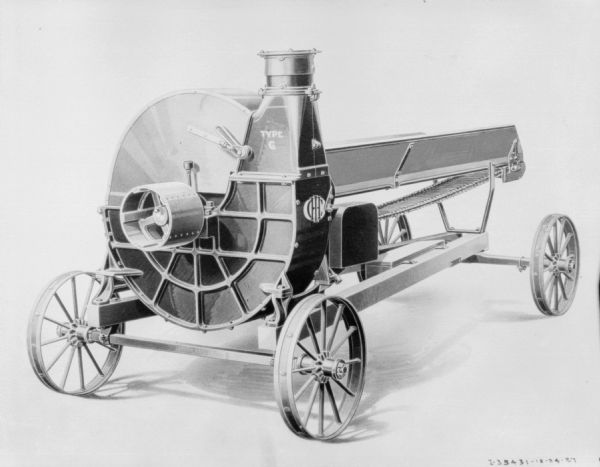 Technical Drawing of a Corn Picker IHC corn picker.