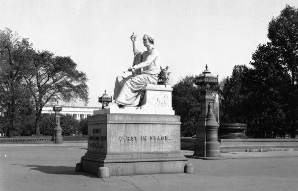 Statue of George Washington View of a statue of George Washington in classical Roman guise by Horatio Greenough (1805-1852). The statue, commissioned in 1832 for the centennial of U.S President George Washington's birth, was completed in 1840, and stands on a podium on the United States Capitol Grounds.