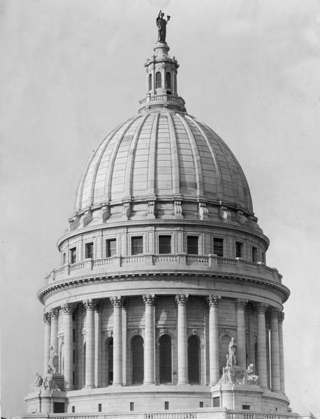The Wisconsin State Capitol dome.