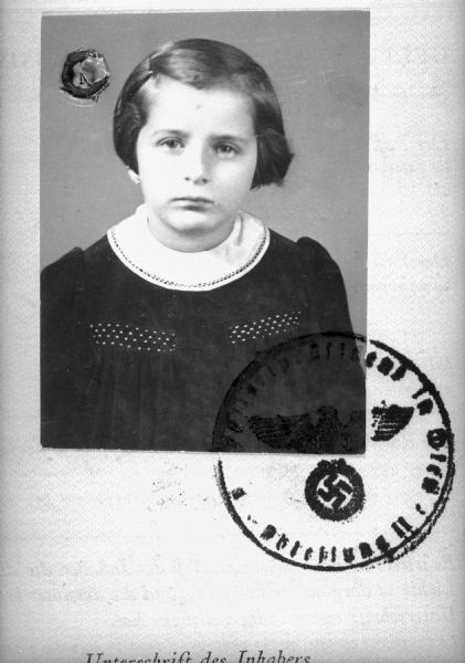 Passport photograph of Holocaust survivor, Susanne Hafner Goldfarb. (#2)