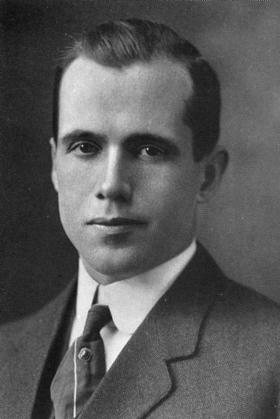 Walter Gordon Merritt Head and shoulders portrait of Walter Merritt.