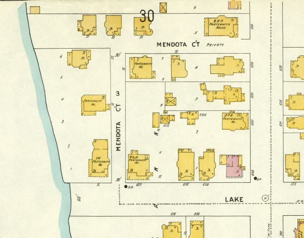 A detail of a Madison Sanborn map showing Mendota Court.
