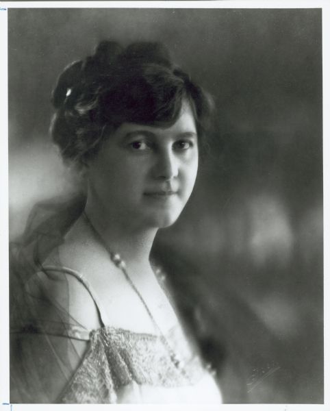 Laura Sherry Head and shoulders portrait of Laura K. Sherry.