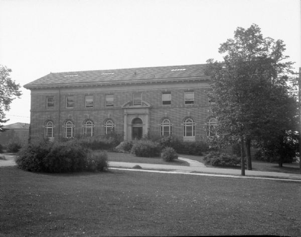 Horticulture building at the University of Wisconsin on 1575 Linden Drive.