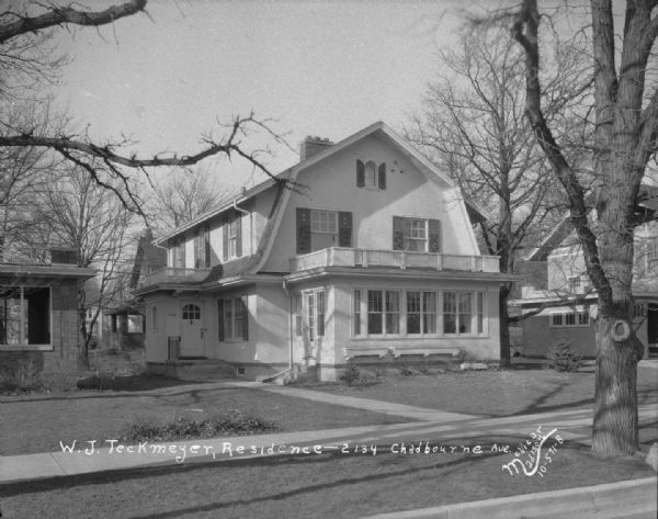 William J. Teckemeyer house, 2134 Chadbourne Avenue.