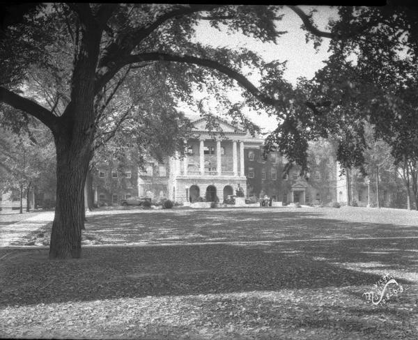 Exterior of Bascom Hall (formerly Main Hall) on the University of Wisconsin-Madison campus. The Lincoln Monument is in front of the entrance.
