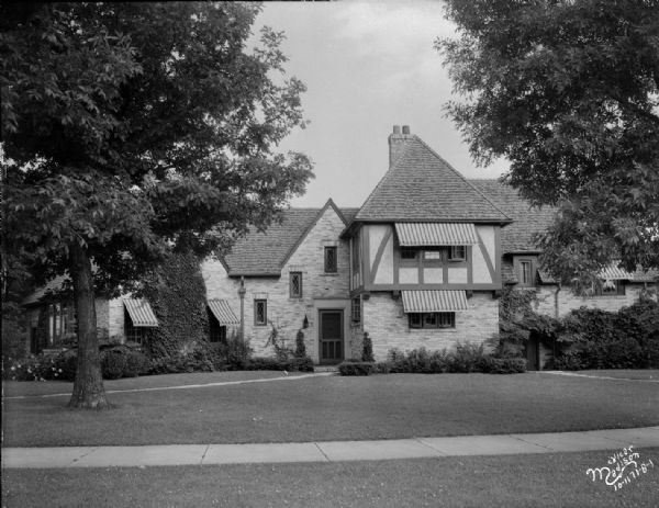 View towards the front of the Robert Hommel house, 2919 Oxford Road, Shorewood Hills. Taken for McKay Nursery.