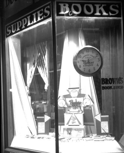Brown's Book Shop display window featuring Parker Pens, 643 State Street.