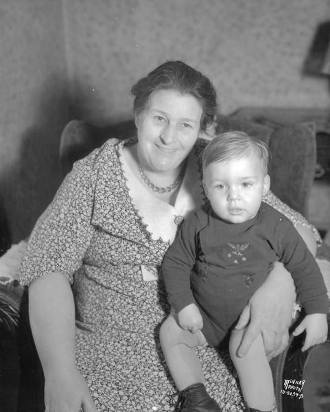 Ida Kohl, 542 1/2 W. Johnson Street, shown with great-grandchild, Ronald Frederick Holton. She was the youngest great-grandmother in the United States at that time.