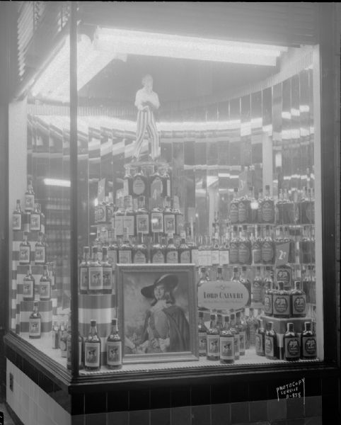 Park Hotel Liquor Shop, 222 South Carroll Street, display window featuring Lord Calvert liquor.