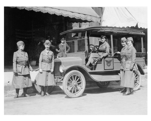 Motor Corps of the National League for Women's Service. The corps performed errands and other services for all organizations engaged in war activities, answering an average of 600 calls each month.