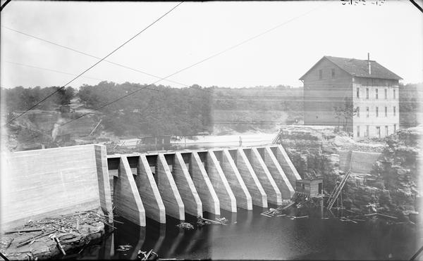 Kilbourn Dam, building forebox.