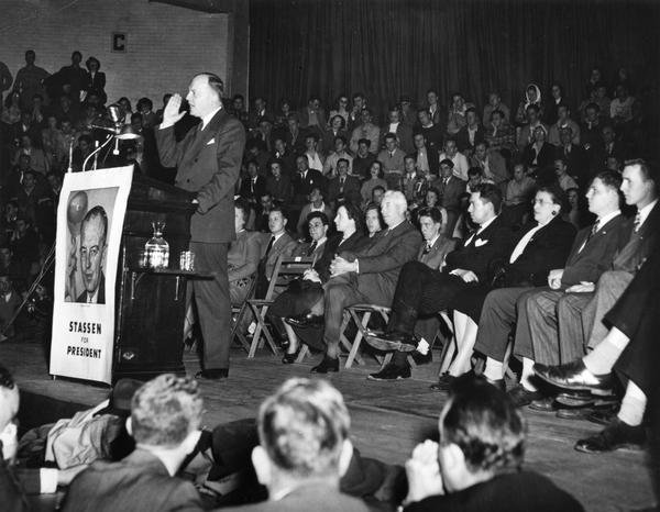 Republican Harold Stassen giving a speech on a stage in Milwaukee during his campaign for the Republican nomination.