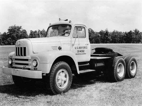 International RF-200 truck owned by the U.S. Air Force. The sign on the driver's side door reads: "U.S. Air Force D-14312 For Official Use Only".