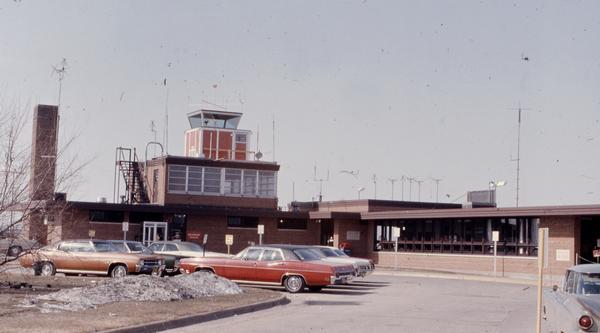The passenger terminal and control tower at the La Crosse Airport.
