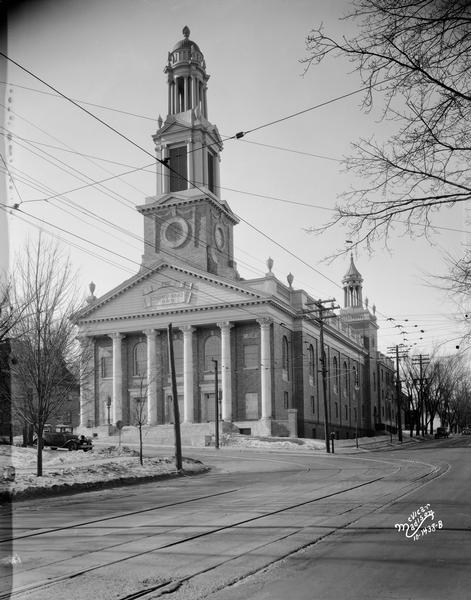 First Congregational Church, 1609 University Avenue, at the corner of North Breese Terrace, looking west along University Avenue. Snow is on the ground.