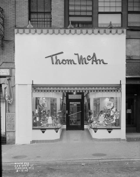 Thom McAn shoe store, 224 State Street.