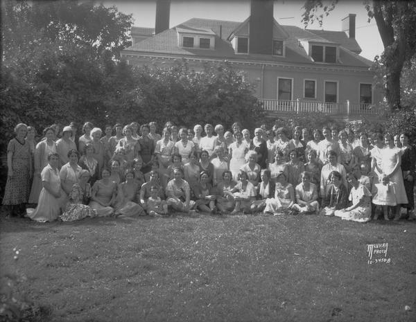 University of Wisconsin Dames Club (wives of graduate students) garden party held at 1718 Summit Avenue, University Heights at the conclusion of the academic year.