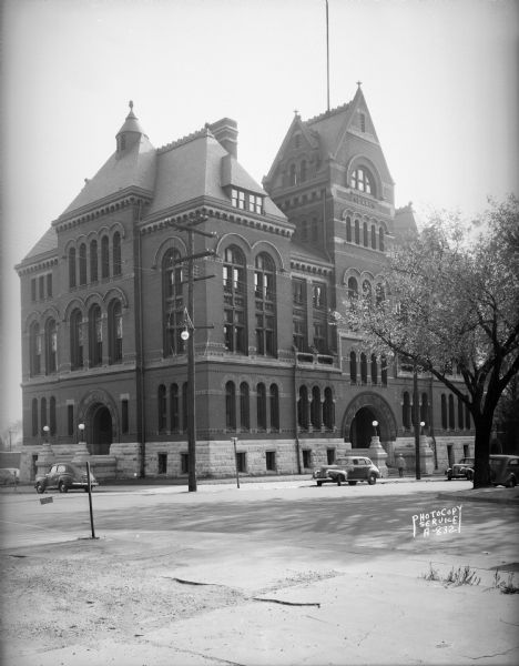 Dane County Courthouse, 207 West Main Street.