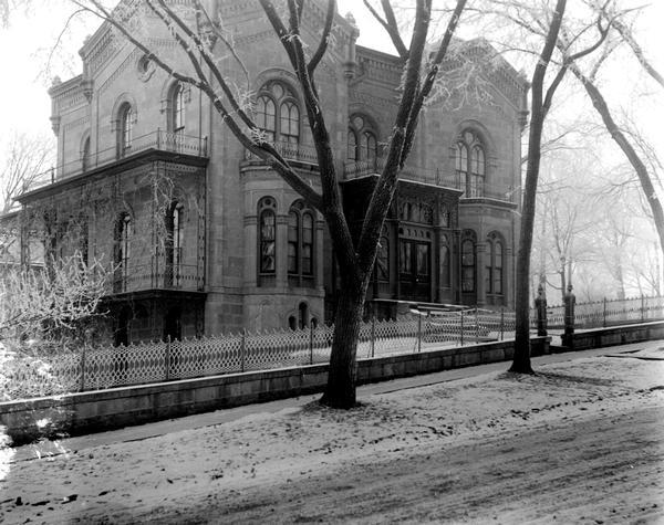 View from street of the residence at 424 North Pinckney Street.