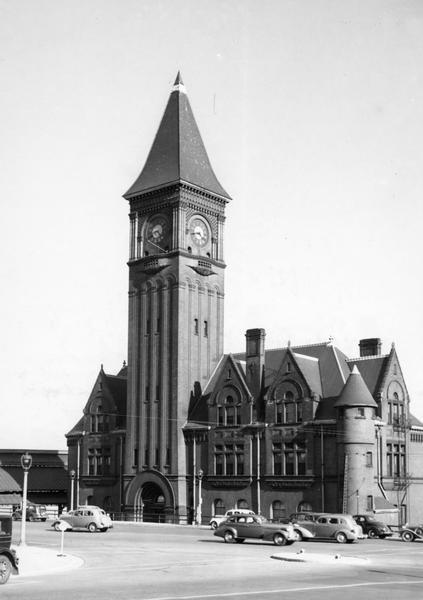 The Romanesque Chicago & Northwestern Railway station.