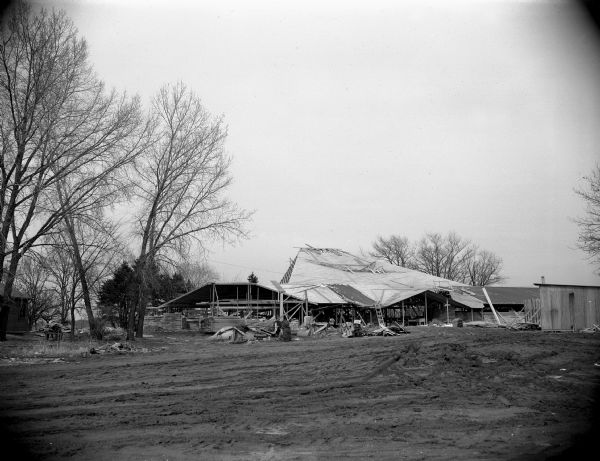 Roof and hearth room of the Unitarian Meeting House during construction. The building was designed by Frank Lloyd Wright.