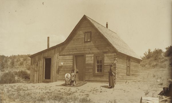 The home of Tes-pa-lus, a Columbia Indian, probably at the Coville Agency in Washington.