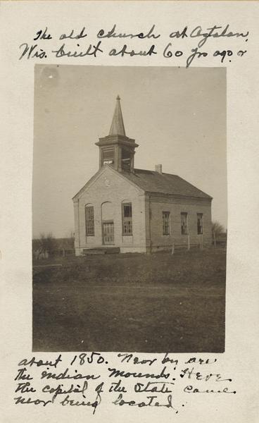 Exterior view of Aztalan Church.