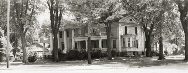 Home of John McDonald, Park Avenue and Second Street. General U.S. Grant was a guest at this home at one time.