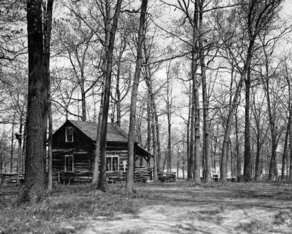 View of a log cabin in Colonel Heg Memorial Park.