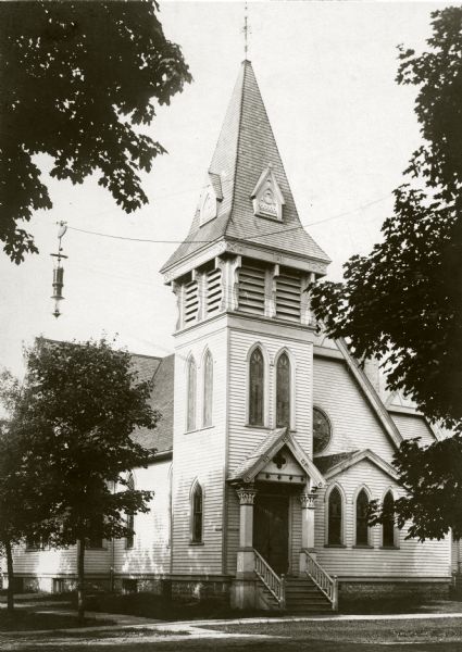 Front view of a Methodist church.