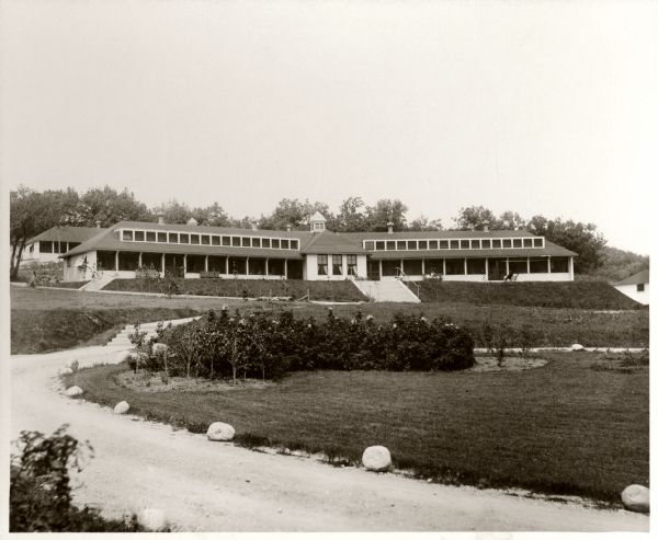 View of the Oneida cottage for women at the State Tuberculosis Sanatorium.