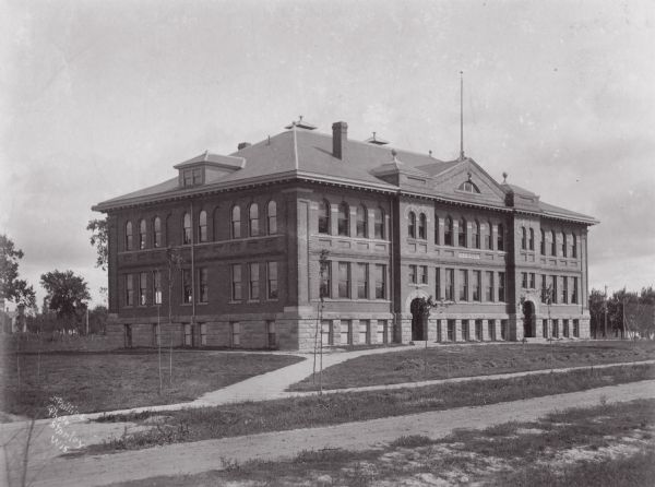 Exterior view of high school.