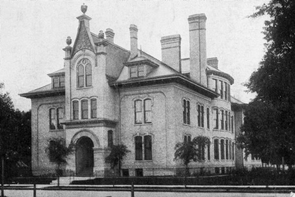 Exterior view of the Winslow School.