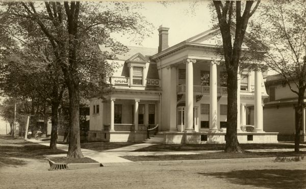 Exterior view of the home of Dr. C. I. Shoop.