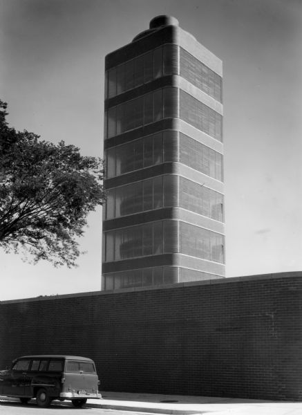 Exterior view of the Johnson Wax research tower.