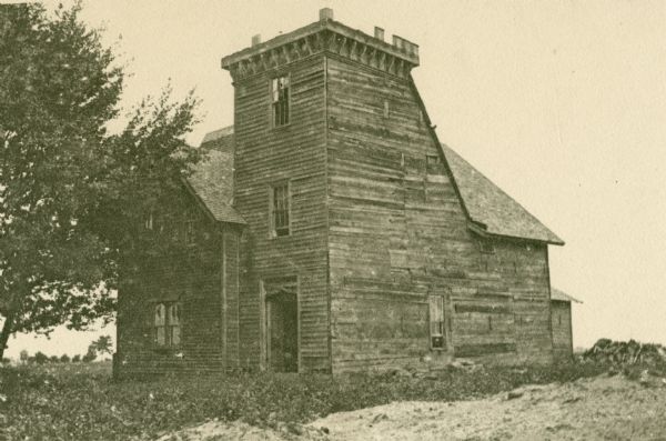 "Lawton's Folly," the home of Joseph Lawton, built in 1851, between De Pere and Ft. Howard. Joseph Lawton came from Pennsylvannia. This building no longer exists.