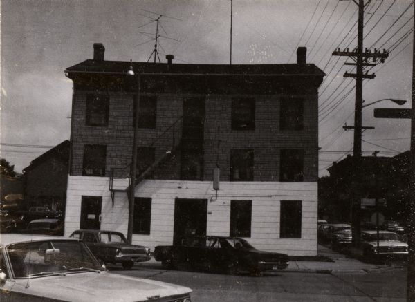 The annex to the Windiate Hotel was originally built adjacent to the Hotel at the east, but the annex was moved a block south. It is now a saloon and rooming house.
