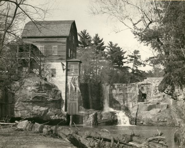 Abandoned mill, formerly called the Modena Roller Mills. The first mill was built in 1865 (now torn down).