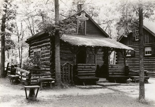 A log cabin in Heg Memorial Park, built in 1837.