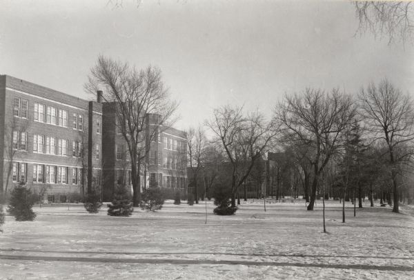 View of the campus of Oshkosh State College, later known as Oshkosh State Teacher's College.