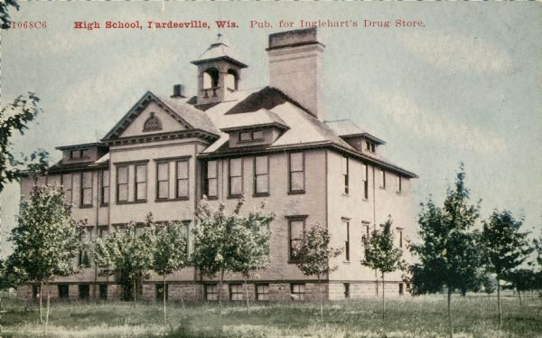 Exterior view of the High School. Caption reads: "High School, Pardeeville, Wis. Published for Inglehart's Drug Store."