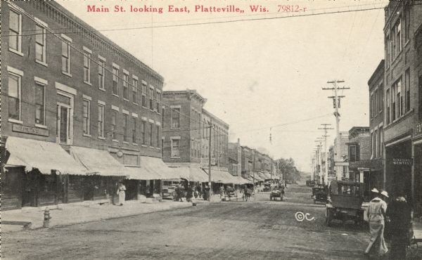 Caption reads: "Main Street, looking East, Platteville,,[<i>sic</i>] Wis."