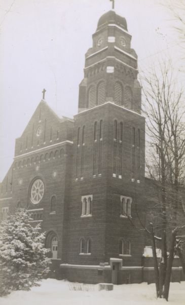 The Fourth Sacred Heart Church, Polish Catholic, built in 1934. The church was built across the road from the site of the Second and Third Sacred Heart Churches, since the original site was felt to be unlucky. Polonia is the first Polish settlement in Wisconsin.