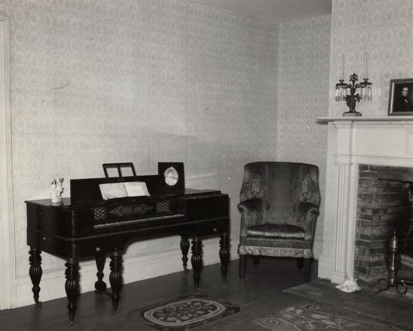 View of the parlor with a Nunns and Clark piano, identical to the one owned by Juliette Kinzie when she resided in the house between 1830-1833.