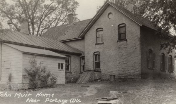 A modern view of the former John Muir residence at Hickory Hill.  Muir's father Daniel moved his family there in 1857 from their earlier farm on Fountain Lake near Montello.