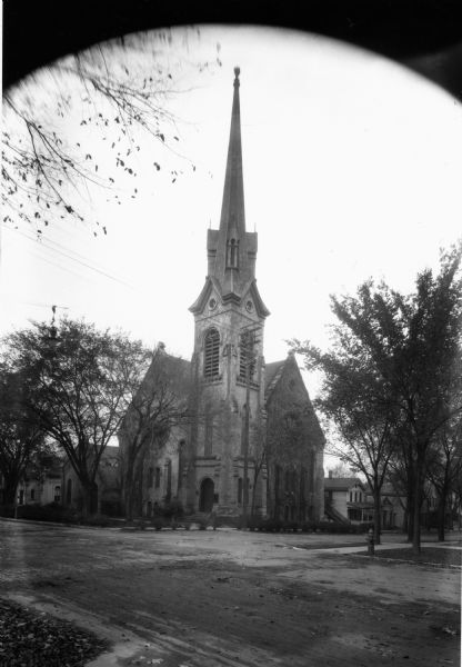 Exterior view of Congregational Church at 202 West Washington Avenue.