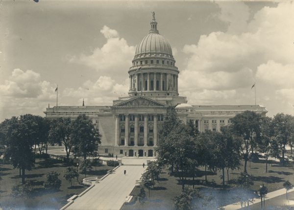 Exterior view of the Wisconsin State Capitol.